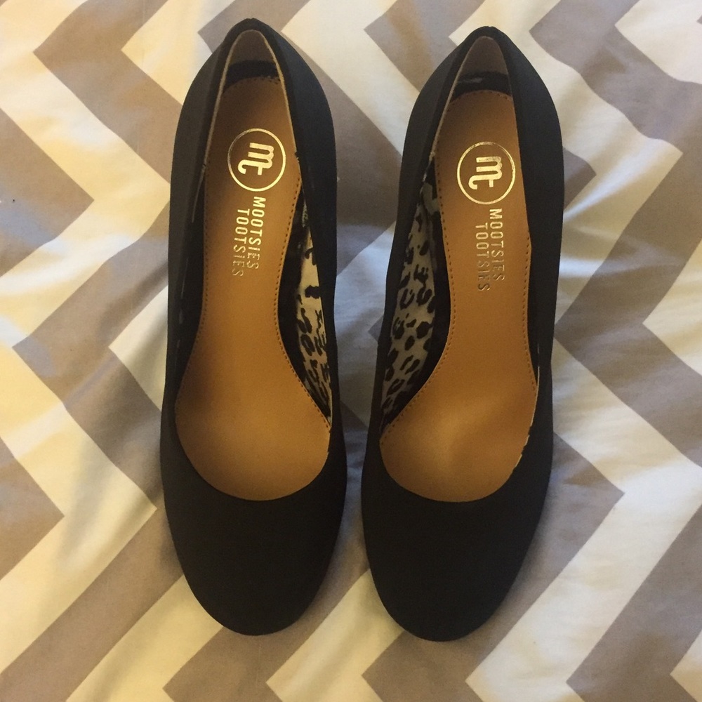 Mootsie Tootsie Black Heels Size 7